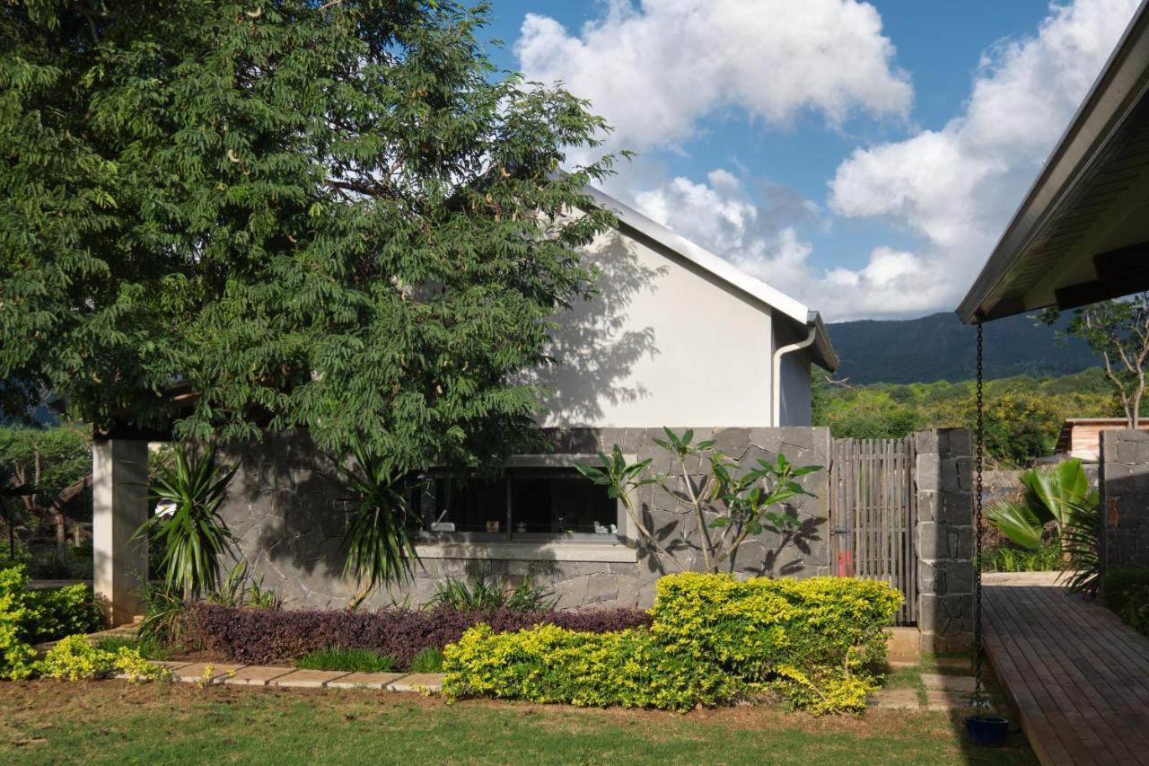 Peaceful Tree Cottage Tamarin Exterior foto