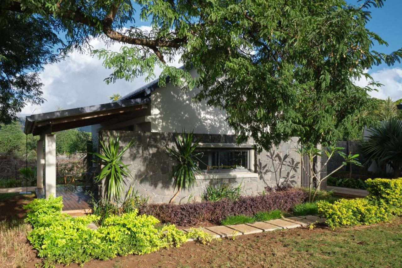 Peaceful Tree Cottage Tamarin Exterior foto